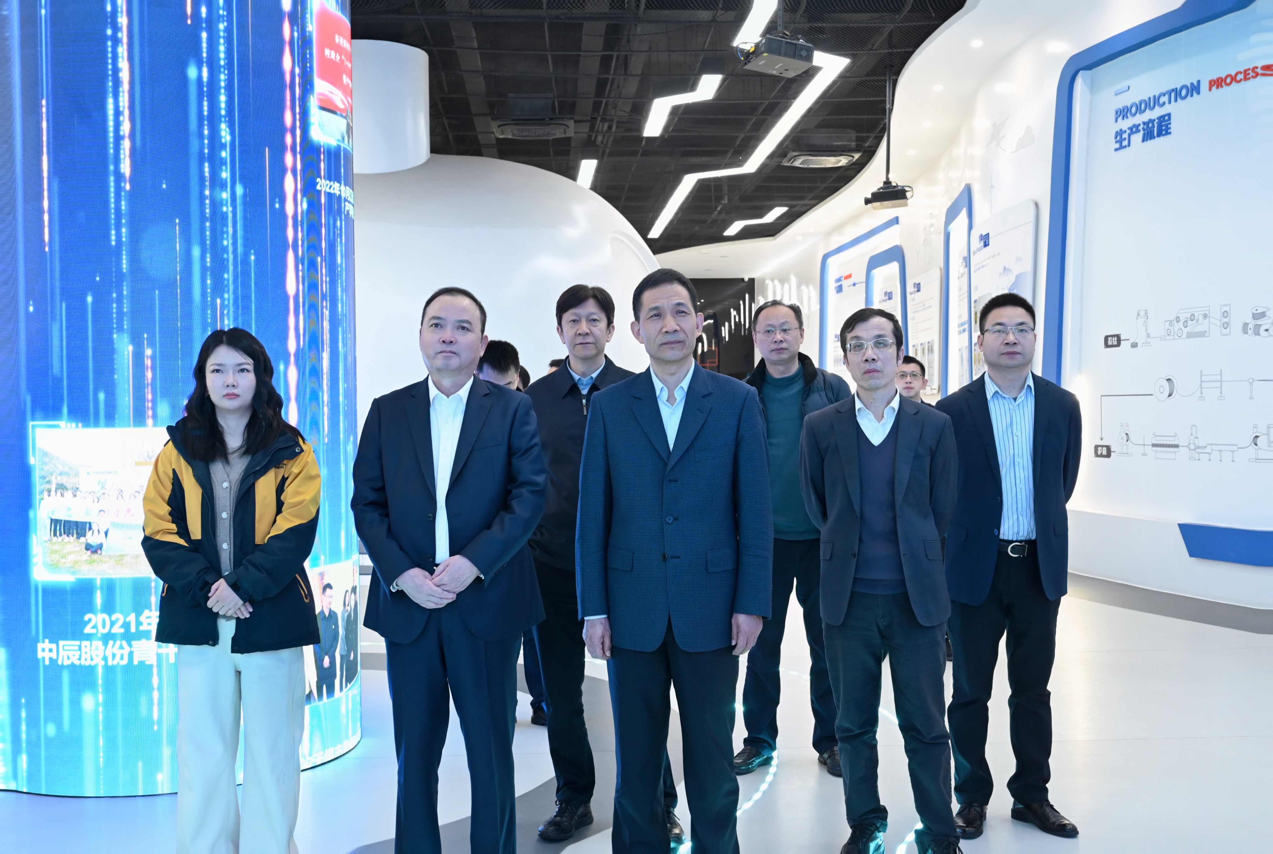 �й���ͨ������б����ٷ���ҳ�����ɷݣ���̽�ǻ۹���������������ƪ��